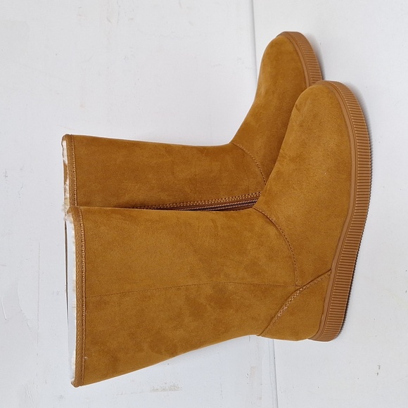 NEW! Cat & Jack Girls Natalia Shearling Style Boots, Cognac Brown - Picture 2 of 9